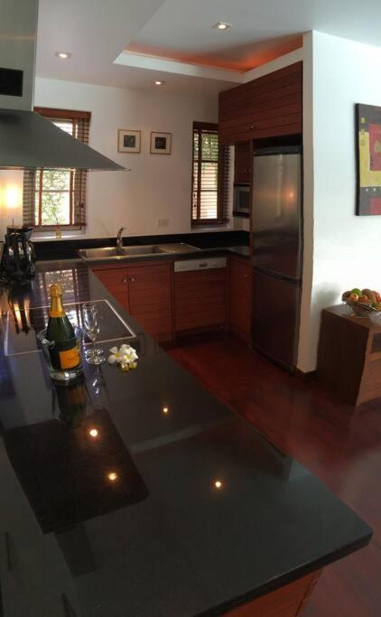 Villa Saffron Private Secure 3 Bed 2 Baths Pool Villa Phuket Buitenkant foto